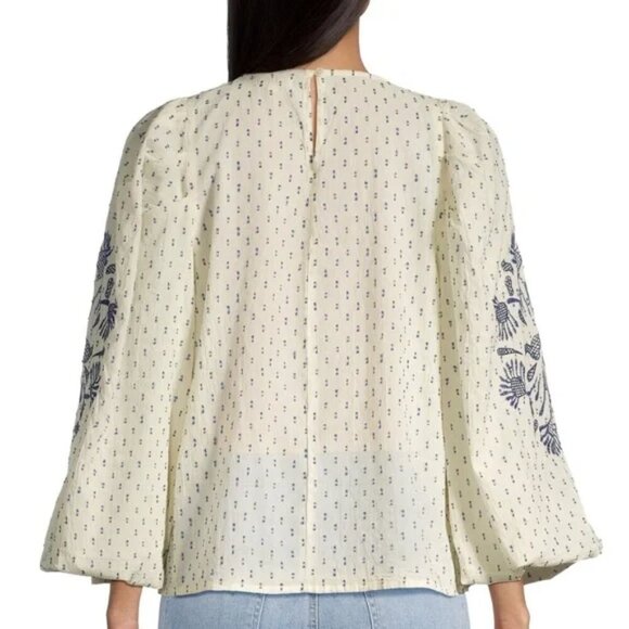 World Market Dobby Floral Embroidered Bell Sleeve Top Peasant Blouse Boho - Picture 2 of 8